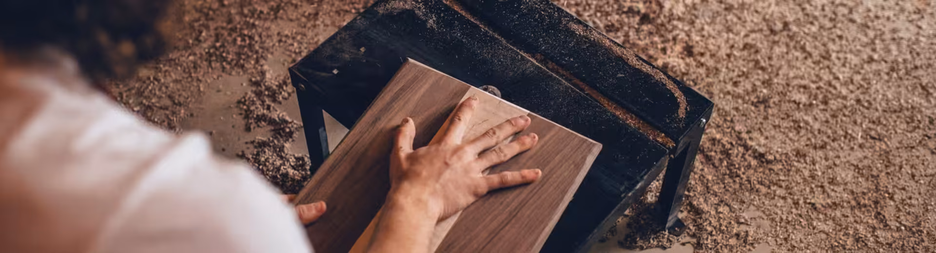 Autamme asiakkaitamme ja heidän asiakkaitaan menestymään 